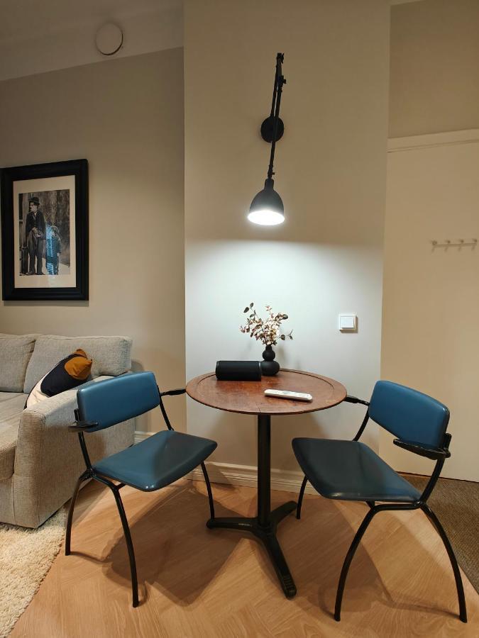Design Studio In Kamppi Apartment Helsinki Exterior foto